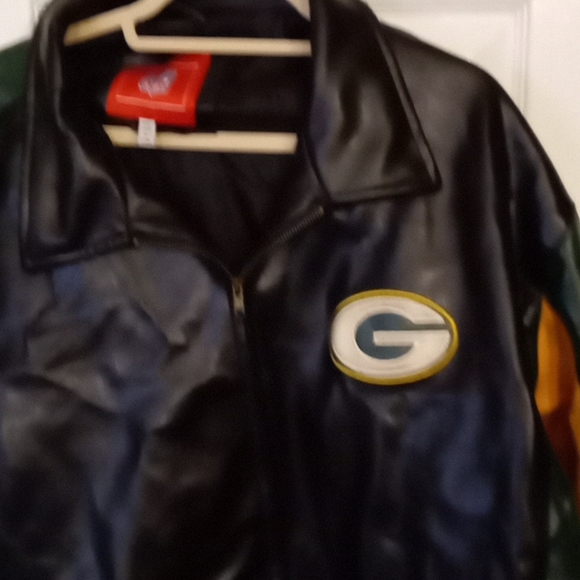 Green Bay Packers jacket - Picture 1 of 7
